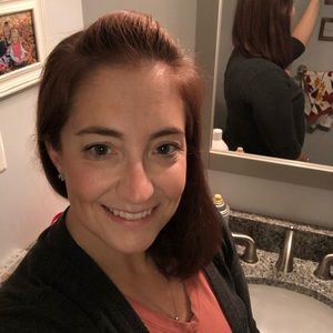 Meet your Posher, Carrie